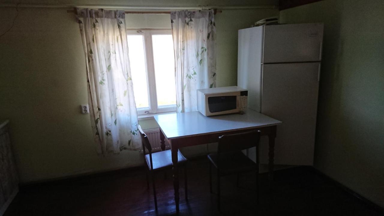 Dzivoklis Pirmie Zalmezi Apartment ยูรคาลเน ภายนอก รูปภาพ
